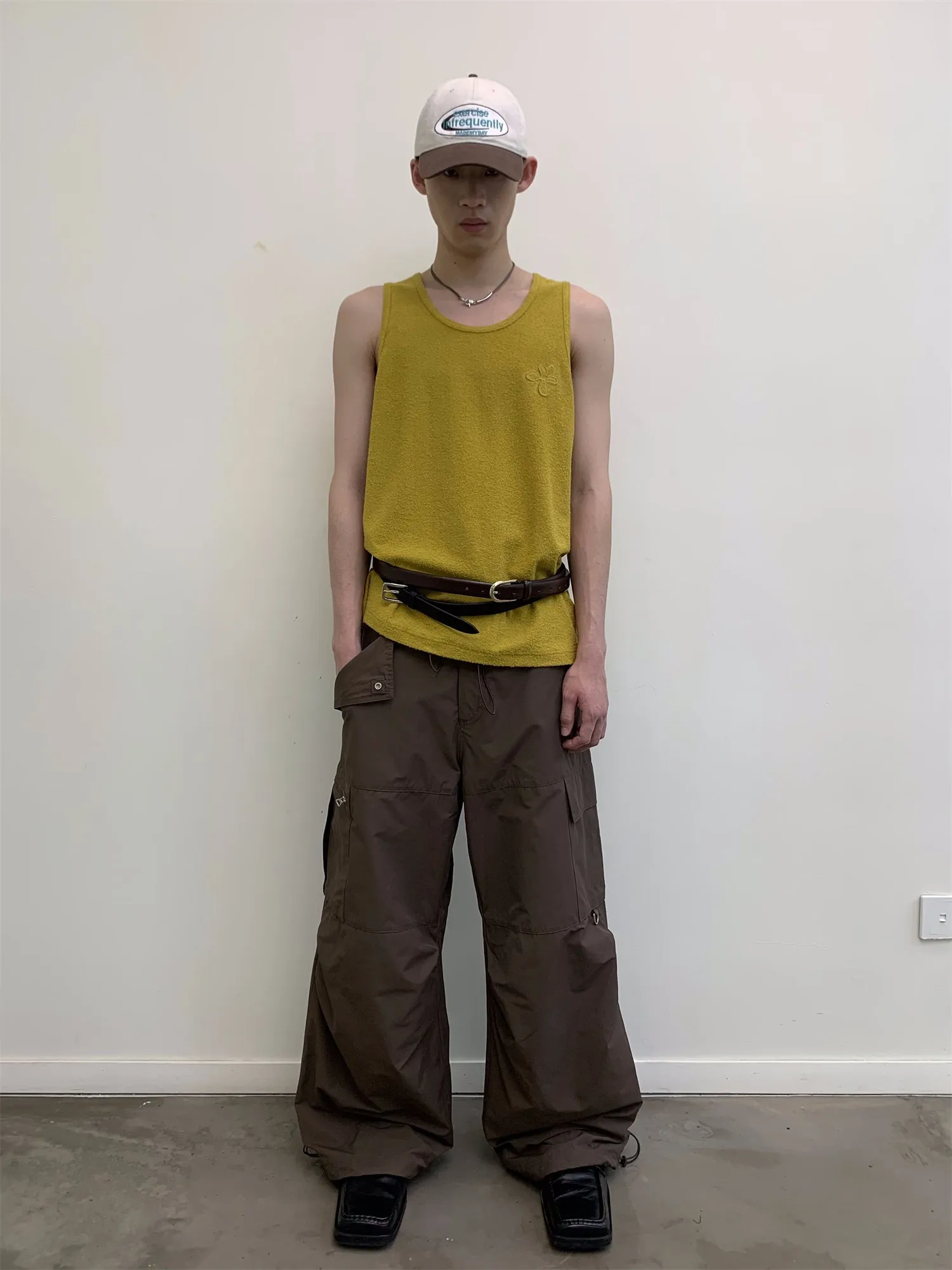 Accordion pocket casual pants
