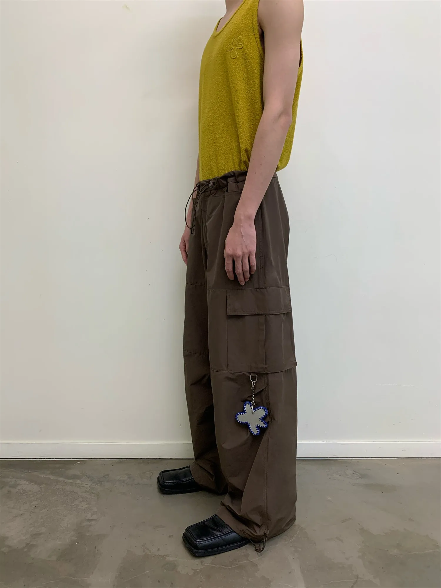 Accordion pocket casual pants