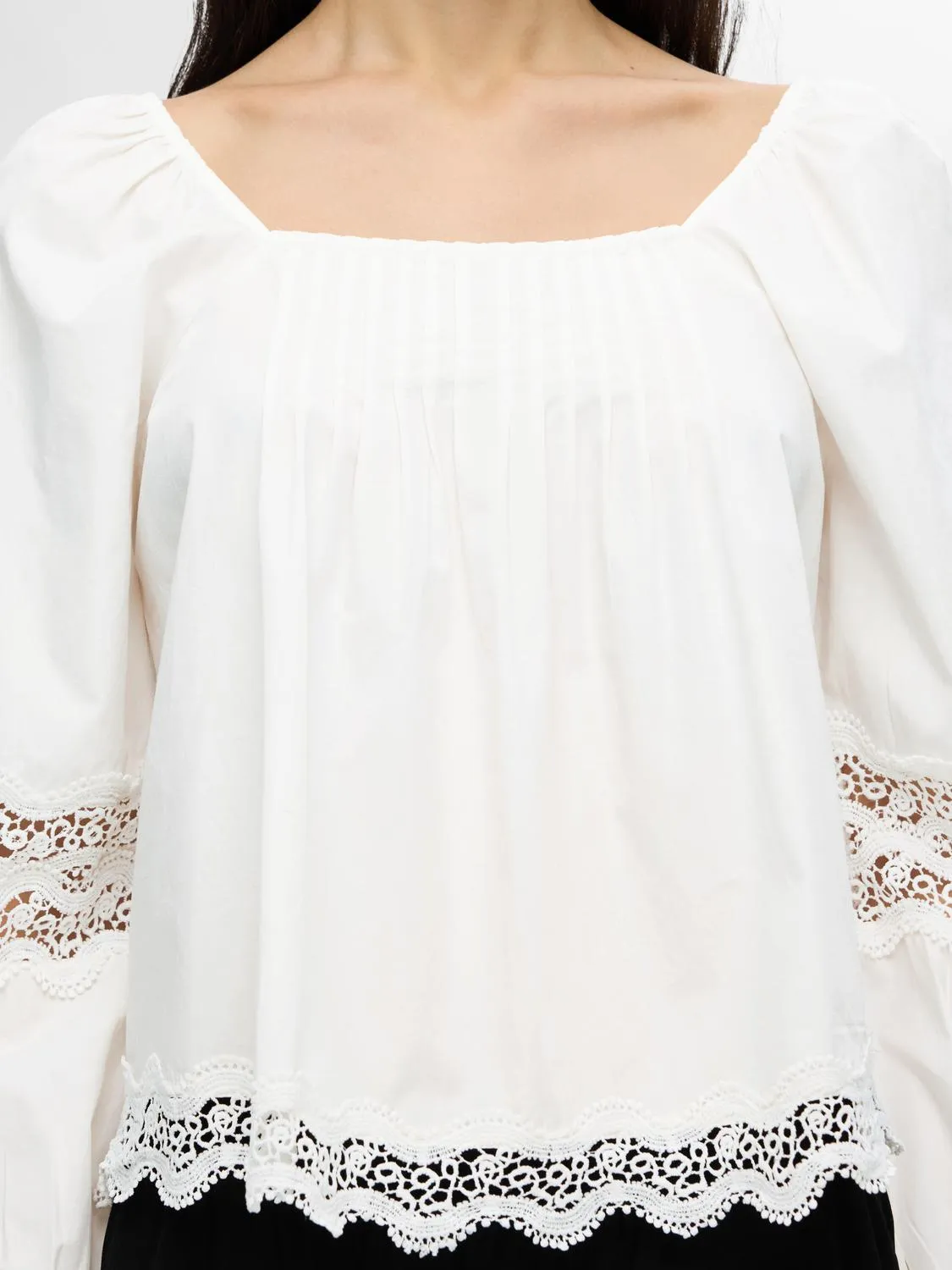 Alix Ls Top - Snow White