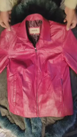 Ladies Leather Jackets - 36 pieces