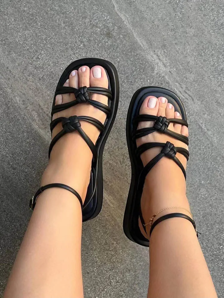 Toleet Knotted Strap Flat Sandals